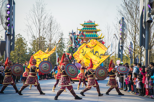 上海迪士尼乐园吃什么比较划算,上海迪士尼酒店住宿攻略