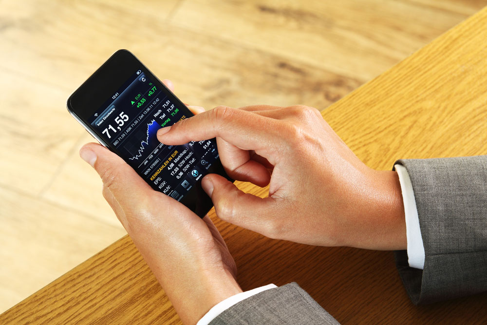 股票被套了怎么办？简单有效的解套技巧有哪些？