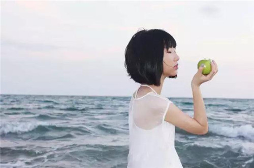 第一次见面碰到好可爱的女孩子,遇到这么可爱的小姐姐你会喜欢吗