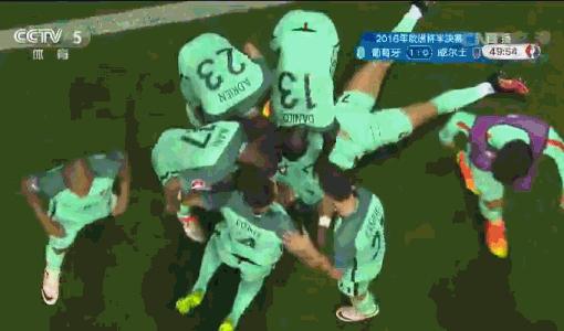 盘点c罗足球场上的高燃瞬间,足球运动员致敬c罗的庆祝动作