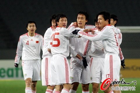 国足生死战对阵韩国官方直播,12强赛国足1-0韩国全程回放