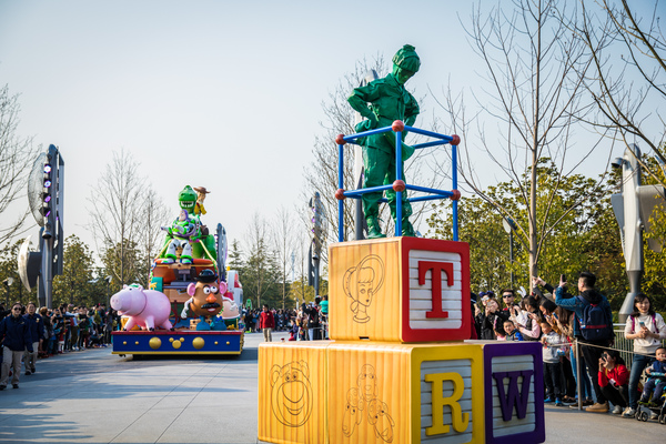上海迪士尼好吃好玩推荐,上海迪士尼住宿攻略两日游