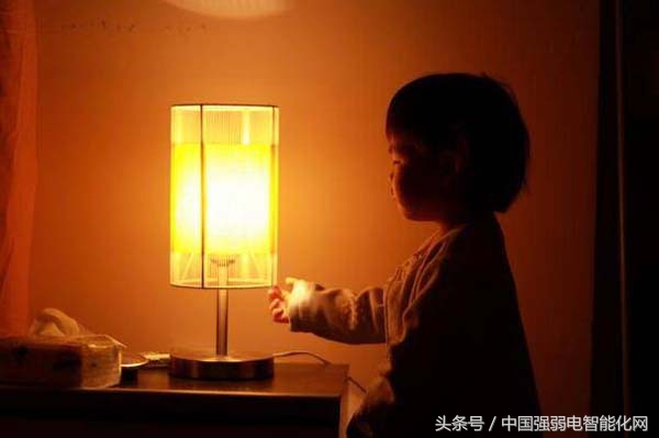 如何用万用表测220v路灯led的好坏,怎样用万用表测led变光驱动器好坏