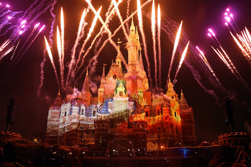 上海迪士尼乐园2天一夜游玩攻略,上海迪士尼2天游玩攻略