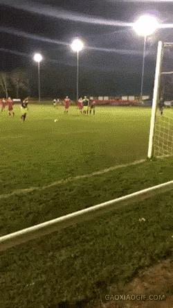 那些足坛精彩瞬间,梅西足球赛场上的搞笑瞬间