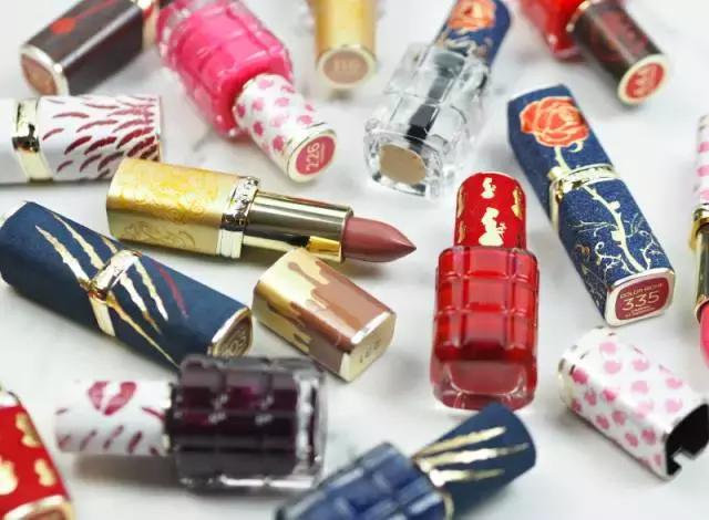 买不起大牌可以穿的衣服,买不起系列礼服