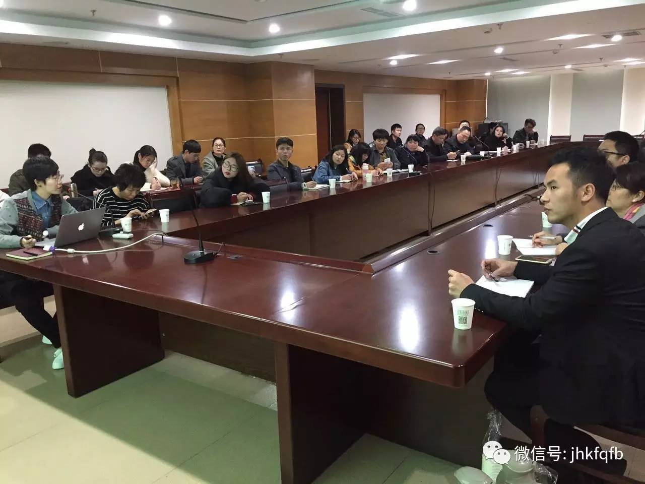 今日简讯头条新闻,简讯今日要闻