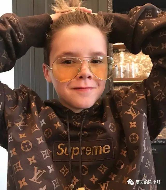 贝克汉姆的经典发型,贝克汉姆三个儿子颜值