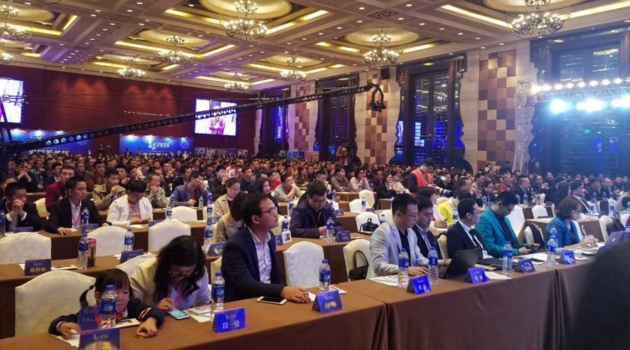 机场玩穿越，非对称竞争，11个事业部，网红宗毅玩爆了芬尼年会