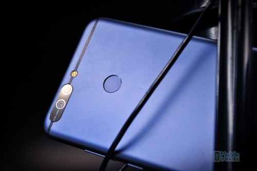 荣耀v9怎么样值得购买吗,荣耀v9评测结果