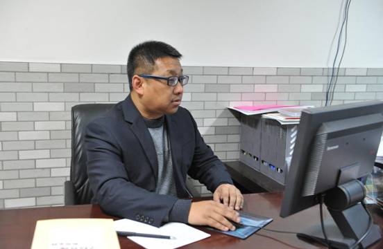 他们为什么会得到这样的评价：最好的老师，最亲的“爸爸”？