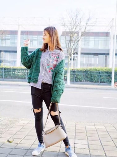 新款衬衫怎么穿都好看,中性风长袖衬衫穿搭