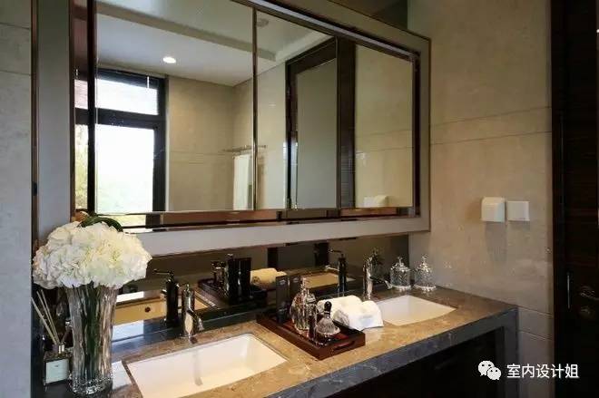 门店镜子放在哪里好,镜子如何放在格栅上