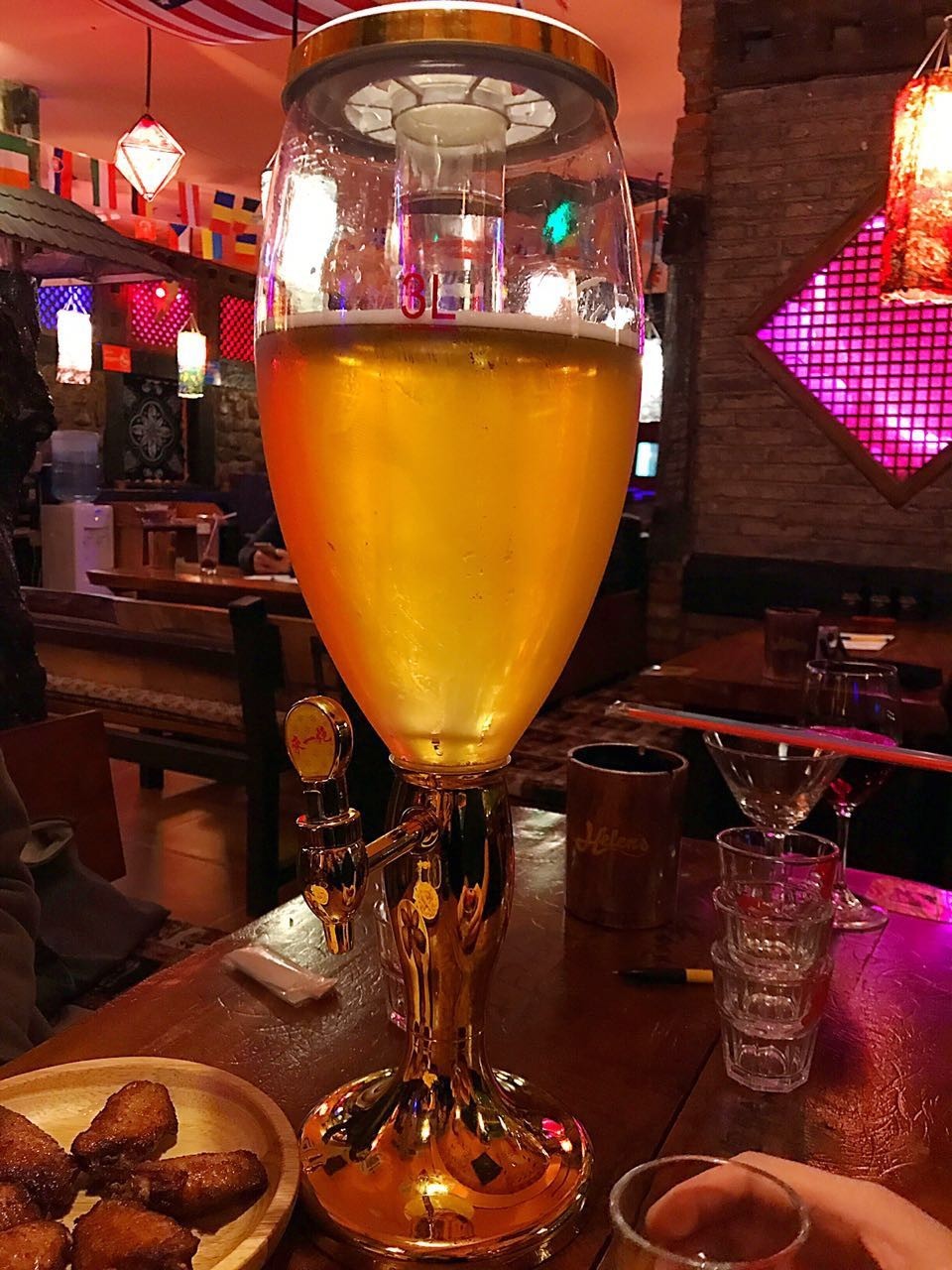 福州helens酒吧价目表,哈尔滨helens酒吧百盛