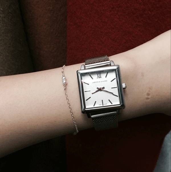 推荐不发黄手表,不想和别人撞表的小众手表