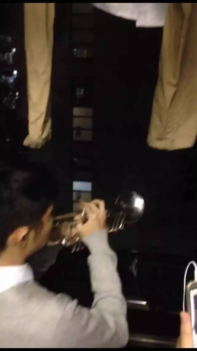 中韩对抗火药味完整版足球,中韩对决场外球迷起冲突