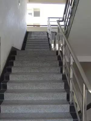 致镇江第一中学：我凭什么忘不了你