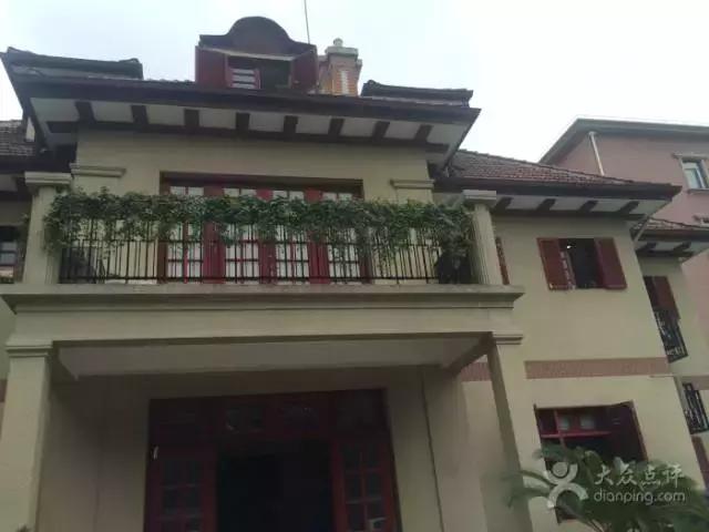 我很怀念以前的母校,我的母校没了什么意思