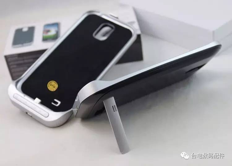 背夹移动电源,背夹电池好还是充电宝好