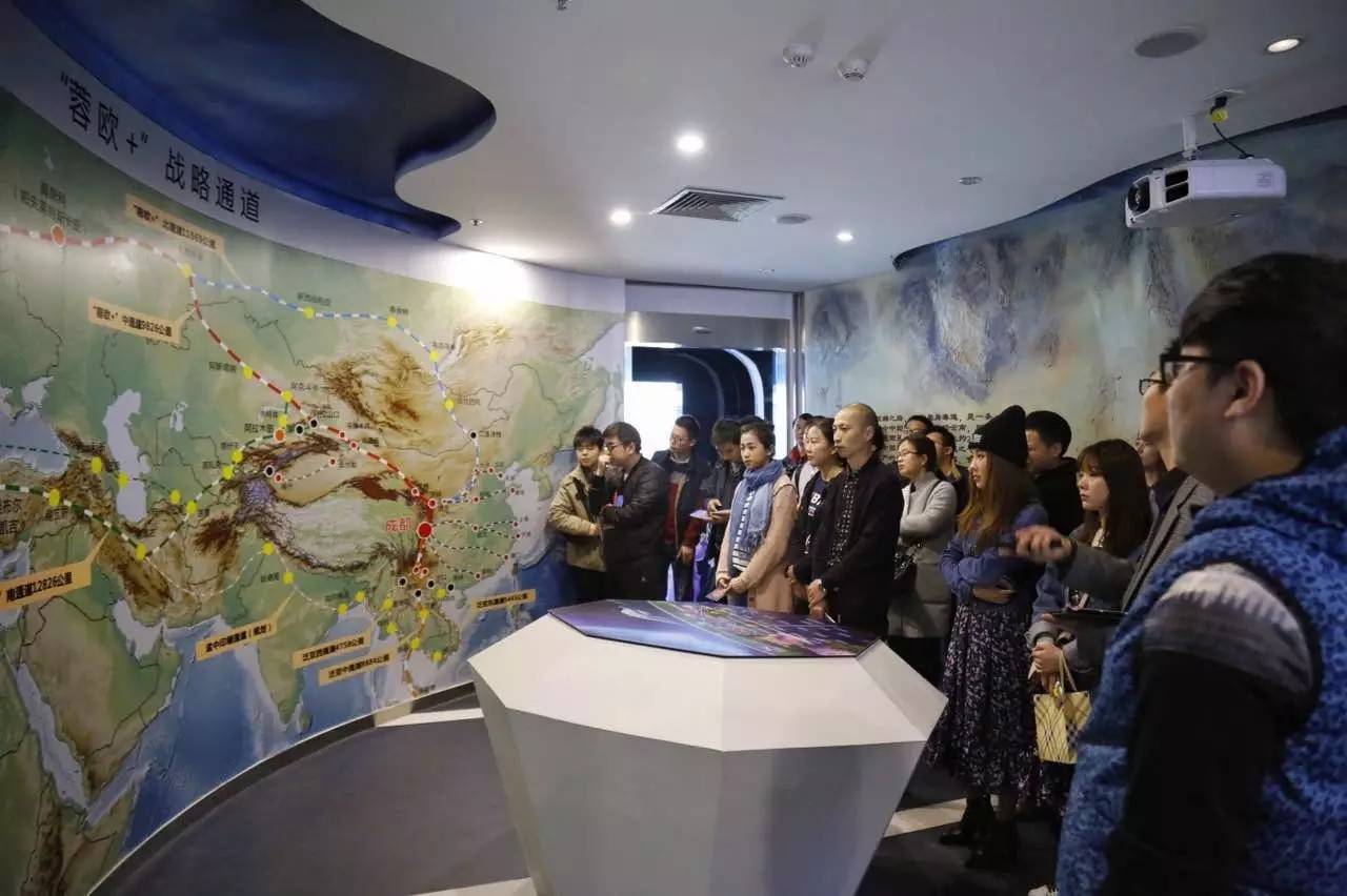 成都街头走一走,看城市治理中的互联网思维