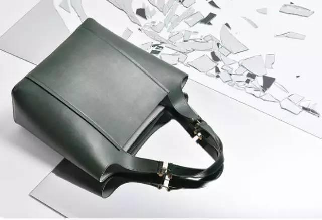 简约又实用好搭配的大容量托特包,时髦托特包百搭又实用