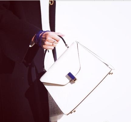 老婆生气要离婚怎么哄老婆开心,老婆生气老公不哄代表什么