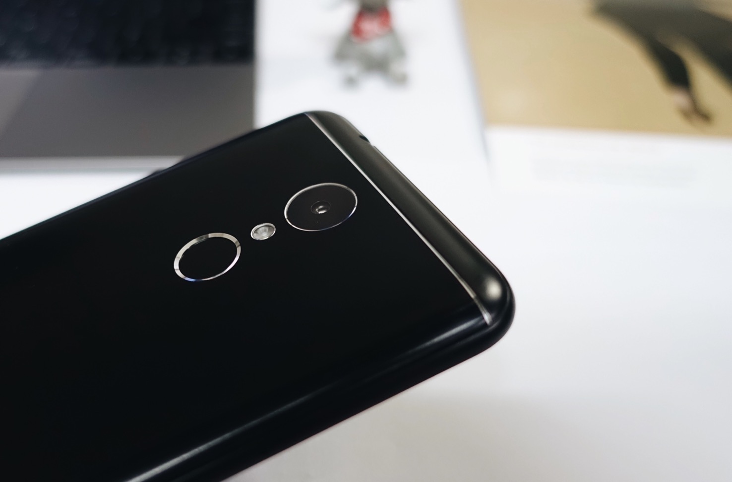 360n5慕斯黑星空黑区别,360n5手机详细参数