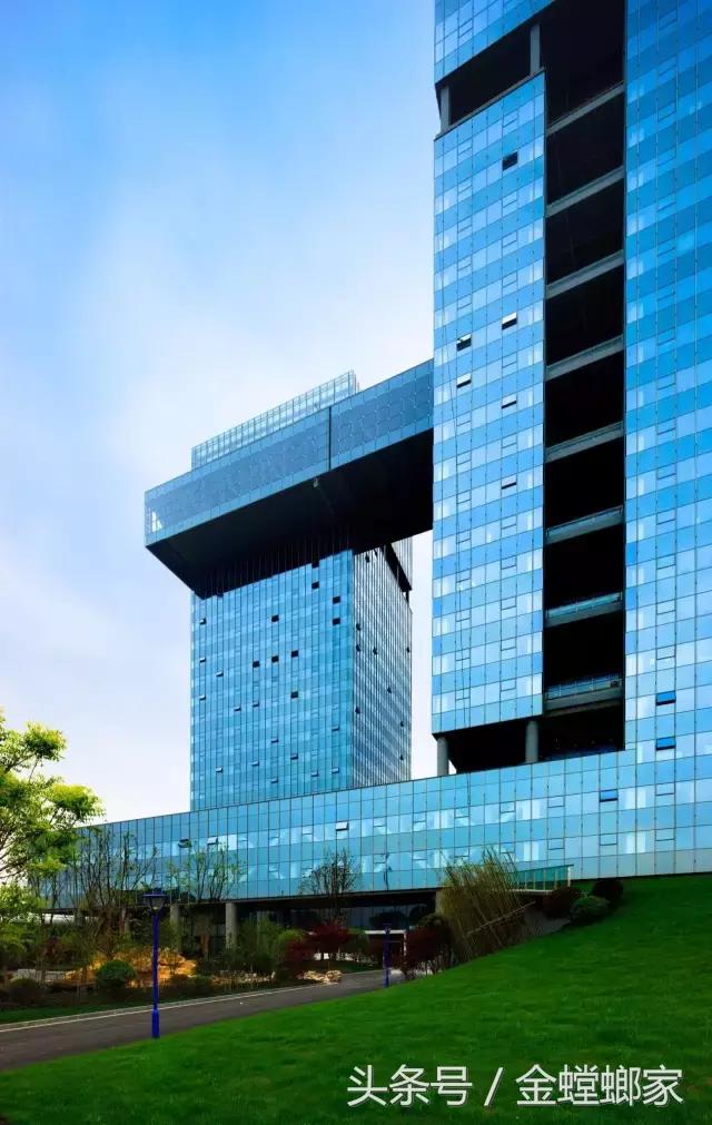 对不起，我要去金螳螂上班了，记得装修找我哦……