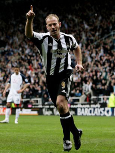 进球庆祝动作自创推荐,进球后超帅庆祝动作怎么做