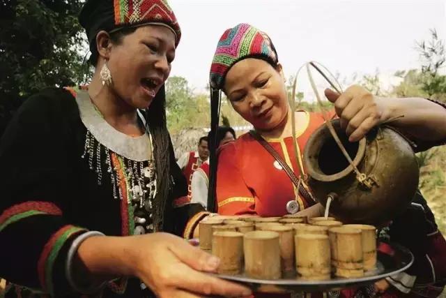 都怪这个三月三，我都不想上班了，怎么破！——海口日月广场