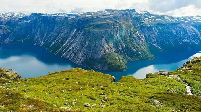 挪威夏日岛旅游攻略,去挪威看峡湾