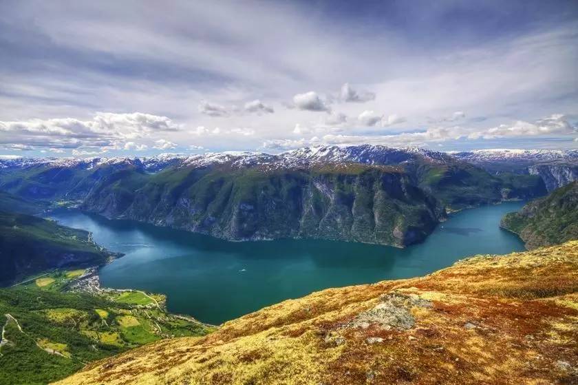 挪威夏日岛旅游攻略,去挪威看峡湾