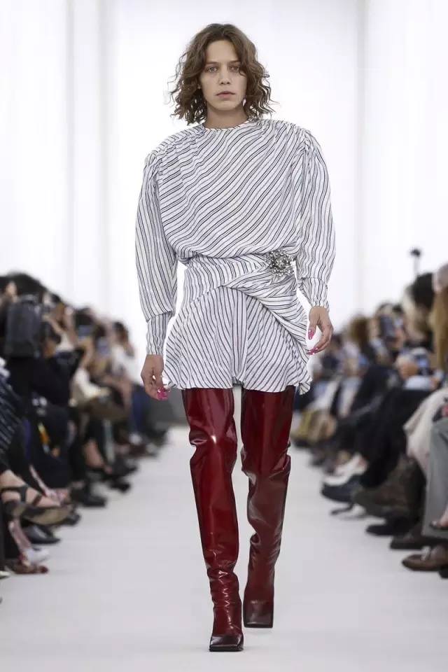 balenciaga真货对比,balenciaga烫钻牛仔真假