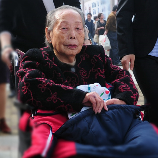 义乡鄞州｜“为家乡教育事业尽绵薄之力”——这个约定，她信守了30年