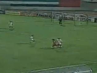 他是钻了5年监狱中年胖大叔，当年却3个进球将国足送进世界杯！