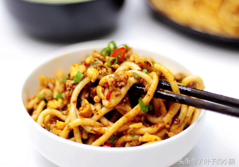 吃宜宾燃面为什么吃了腻,一碗花