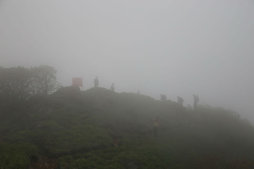 山东领秀户外:千里挺进大别山,众雄傲视天堂寨