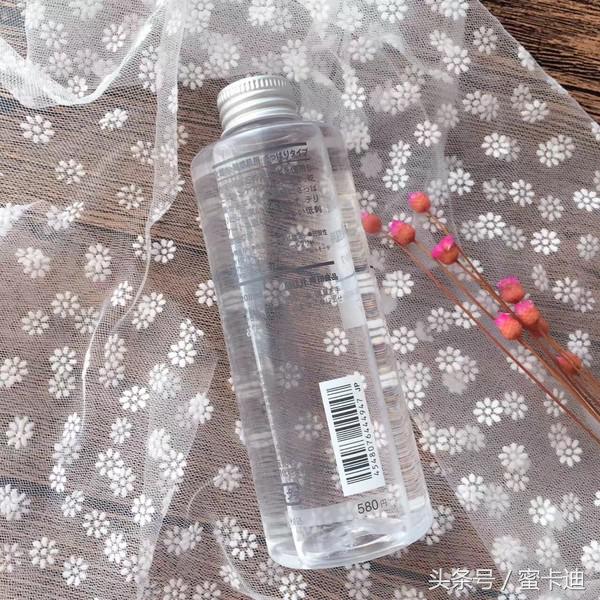 缺什么都不能缺维生素,怎样选适合自己的化妆水