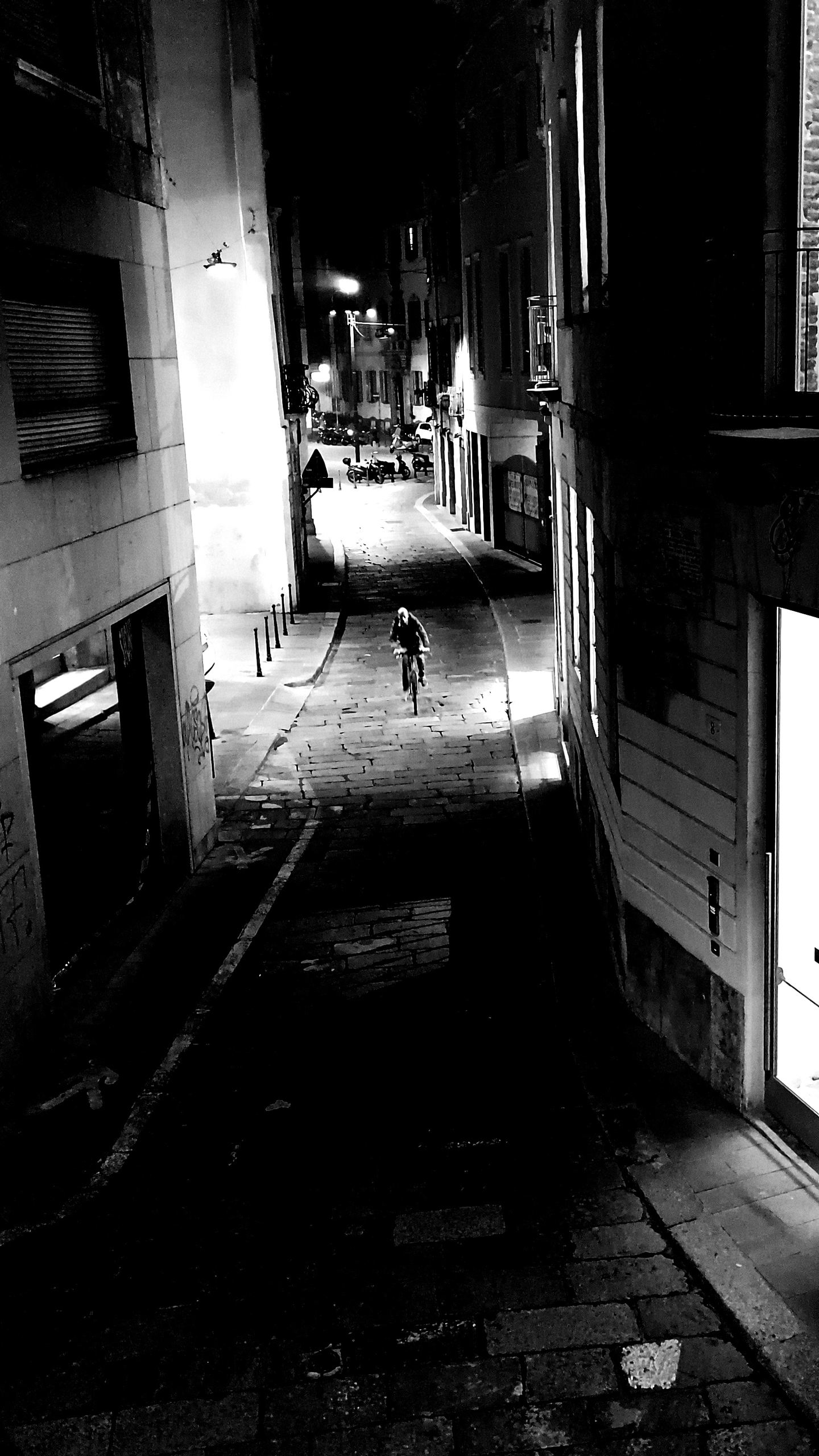 发现自己是备胎高情商做法,发现被当备胎了怎么办