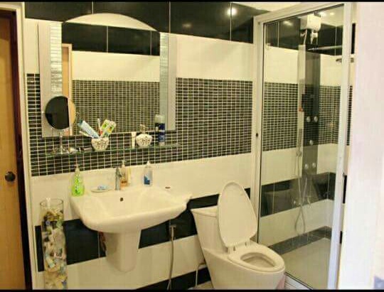 曼谷罗勇豪宅在哪里,泰国罗勇养老别墅