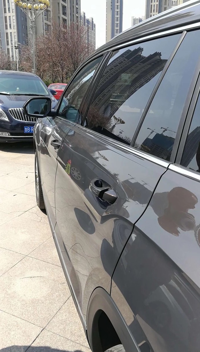 途昂提车1周，门把手坏了2次，维修师傅看了也直摇头