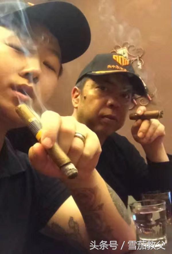 烟民眼中的雪茄客,雪茄客与烟民