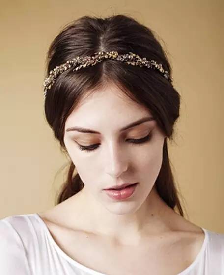 春季刮风头发乱糟糟,我有这些“治愈”法宝!