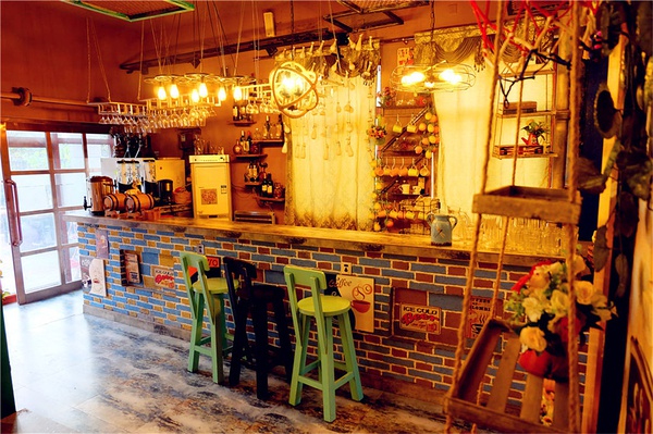 郑州适合10-15人聚会的轰趴馆,郑州轰趴馆别墅推荐