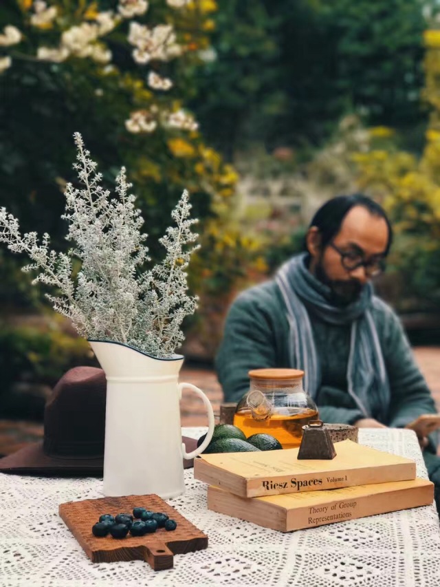 太多人读得懂风花雪月,读懂风花雪月却走不出沧海桑田