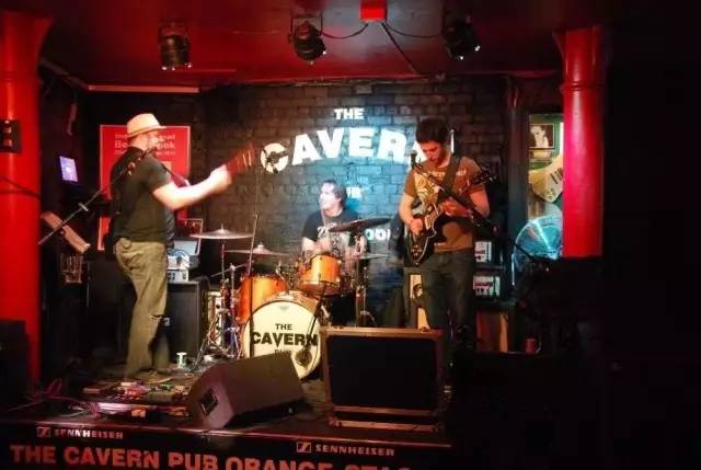 披头士征服利物浦 (利物浦披头士打卡地)