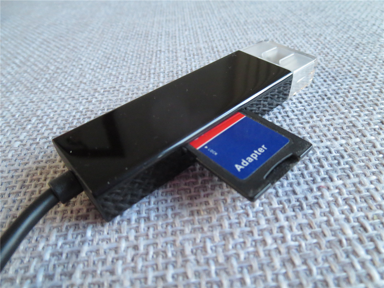 绿联usb-c多功能读卡器测评,绿联usb3.0多功能读卡器有多少个g