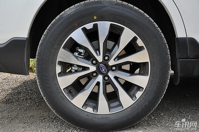 二手斯巴鲁傲虎是中型suv,体验全新斯巴鲁BRZ