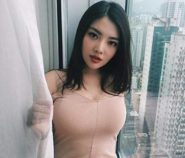 王晶最近携手的两位女明星是谁,王晶的晶女郎传奇是否还能再续