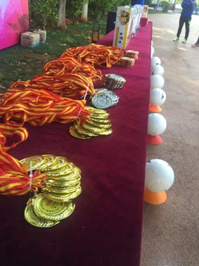 云岭校园直播间连线绿茵场